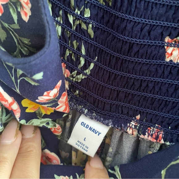 Old Navy Floral Navy Jumpsuit size L - Picture 7 of 7